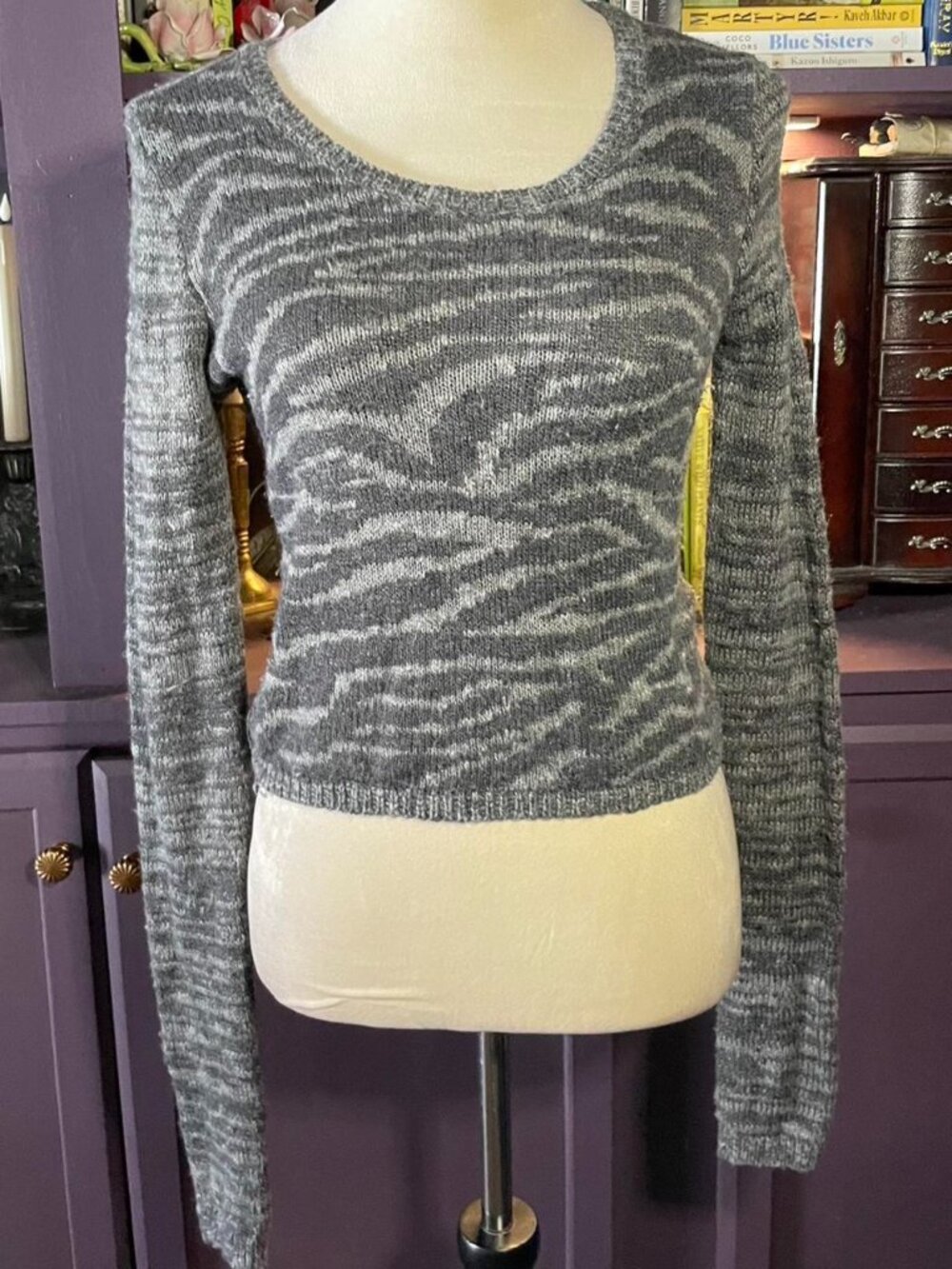 Grey Y2K zebra striped Hollister sweater,
